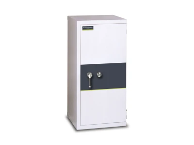 Burton Firesec 17-120 Size 3 Safe
