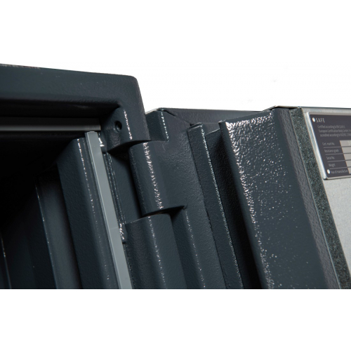 Chubbsafes Senator 65K Fireproof Safe with Key Lock - Image 5